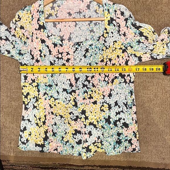 LOFT Multicolor Floral Blouse - Picture 9 of 10
